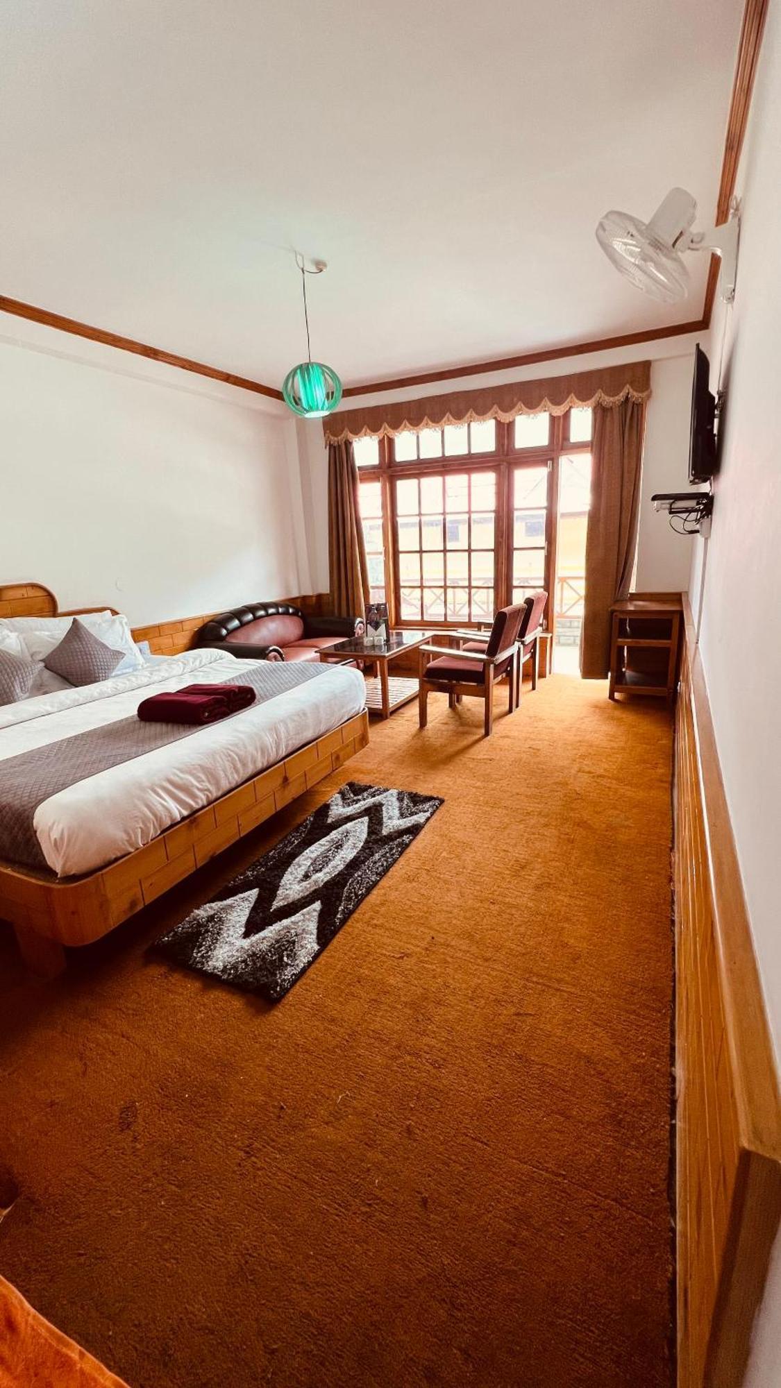 Sita Hotel & Cottage, Manali - A Boutique Wellness Hotel Bagian luar foto